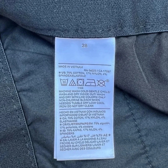 Old Navy ultimate tech slim built-in flex men’s shorts size 28 navy 9” … - Picture 6 of 6